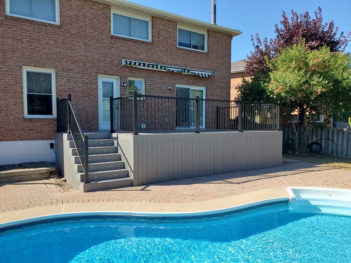 deck builders North York